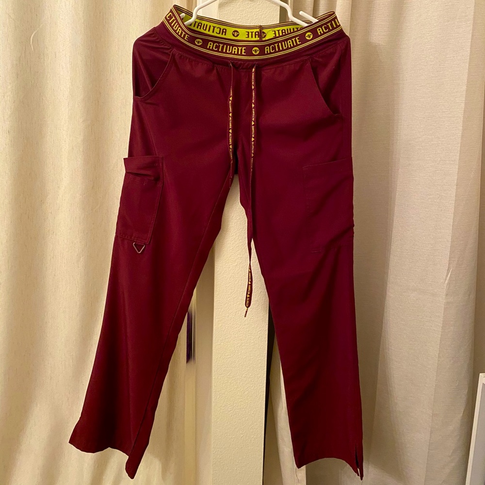 Women’s Med couture xs scrub bottoms